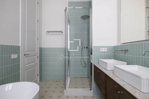 Apartamento de 3 dormitorios en venta en Barcelona, Cataluña, Spain № 8794 - foto 19