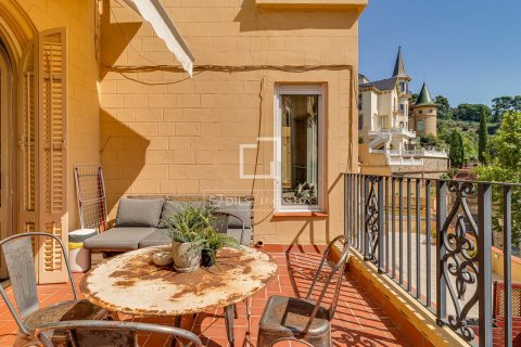 Apartamento de 3 dormitorios en venta en Barcelona, Cataluña, Spain № 8790 - foto 28