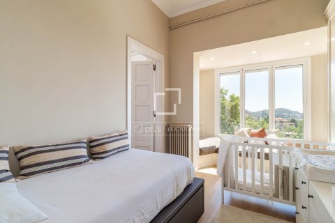 Apartamento de 3 dormitorios en venta en Barcelona, Cataluña, Spain № 8790 - foto 19