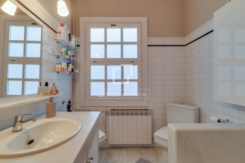Apartamento de 3 dormitorios en venta en Barcelona, Cataluña, Spain № 8790 - foto 25