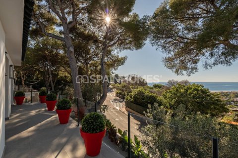 Villa de 5 dormitorios en venta en Castelldefels, Barcelona, Cataluña, Spain № 6568 - foto 6