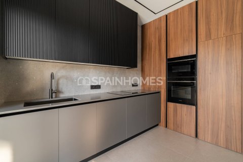 Villa de 5 dormitorios en venta en Castelldefels, Barcelona, Cataluña, Spain № 6568 - foto 16