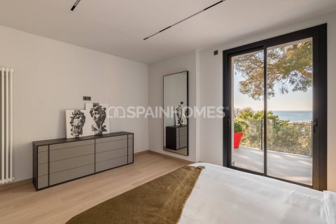 Villa de 5 dormitorios en venta en Castelldefels, Barcelona, Cataluña, Spain № 6568 - foto 22