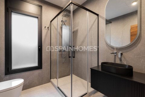 Villa de 5 dormitorios en venta en Castelldefels, Barcelona, Cataluña, Spain № 6568 - foto 29