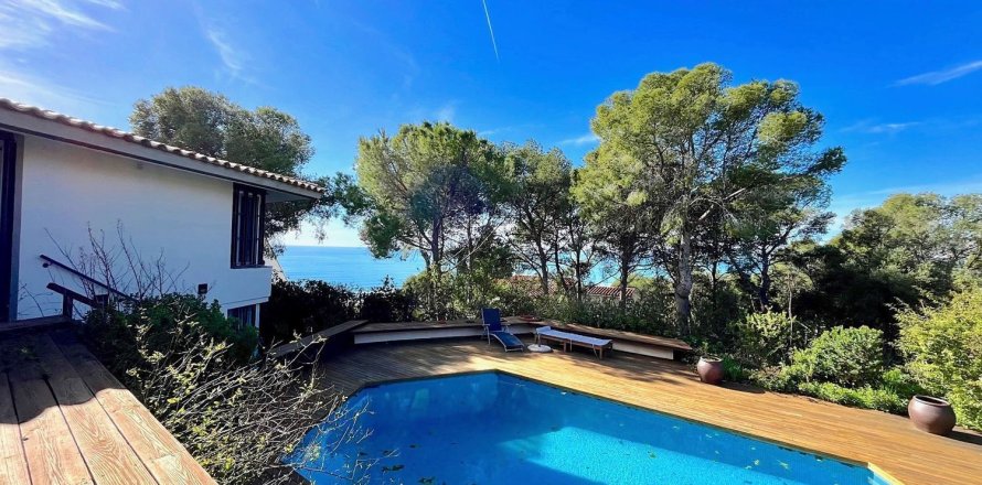 4 bedrooms house for sale in Castelldefels, Barcelona, Catalonia, Spain № 6573