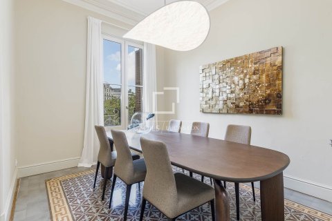 Apartamento de 3 dormitorios en venta en Barcelona, Cataluña, Spain № 6567 - foto 7