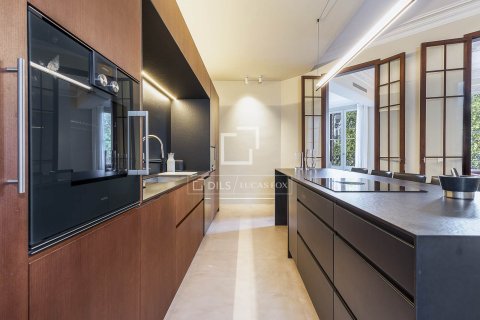Apartamento de 3 dormitorios en venta en Barcelona, Cataluña, Spain № 6567 - foto 11