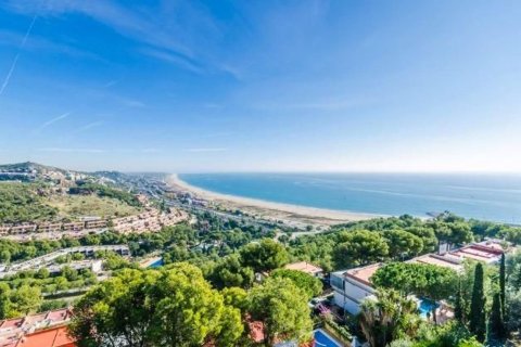 Сasa de 8 dormitorios en venta en Castelldefels, Barcelona, Cataluña, Spain № 6570 - foto 16