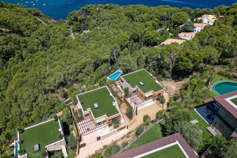 Сasa de 4 dormitorios en venta en Begur, Gerona, Cataluña, Spain № 1665 - foto 7