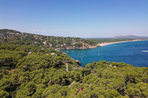 Сasa de 4 dormitorios en venta en Begur, Gerona, Cataluña, Spain № 1665 - foto 3