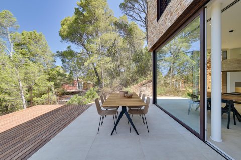Сasa de 4 dormitorios en venta en Begur, Gerona, Cataluña, Spain № 1665 - foto 16