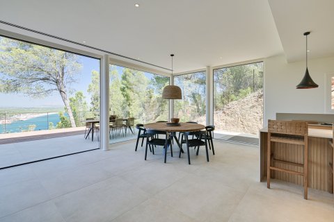Сasa de 4 dormitorios en venta en Begur, Gerona, Cataluña, Spain № 1665 - foto 26
