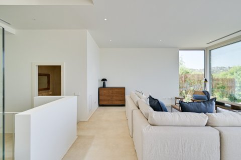 Сasa de 4 dormitorios en venta en Begur, Gerona, Cataluña, Spain № 1665 - foto 9
