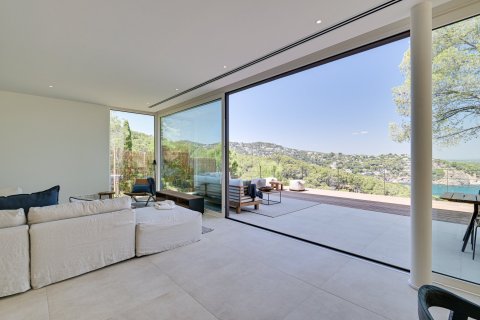 Сasa de 4 dormitorios en venta en Begur, Gerona, Cataluña, Spain № 1665 - foto 14