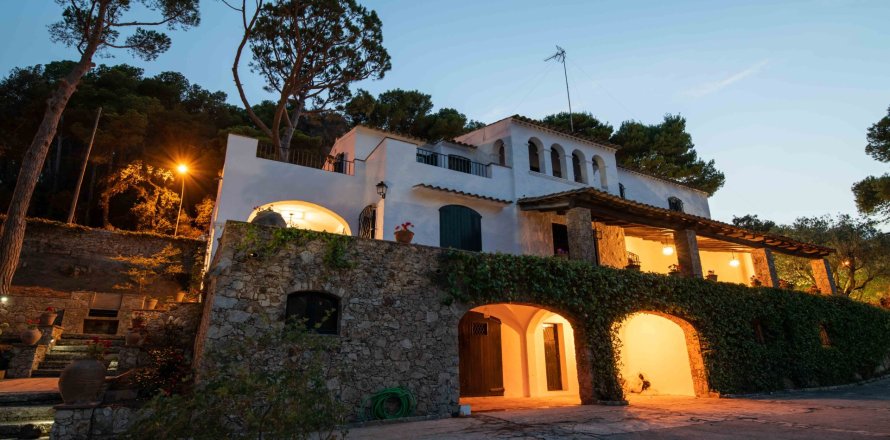 Сasa de 7 dormitorios en venta en Tamariu, Gerona, Cataluña, Spain № 1667