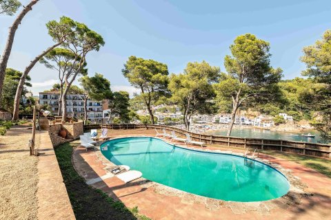 Сasa de 7 dormitorios en venta en Tamariu, Gerona, Cataluña, Spain № 1667 - foto 6