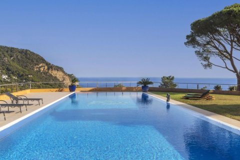 Сasa de 6 dormitorios en venta en Begur, Gerona, Cataluña, Spain № 1662