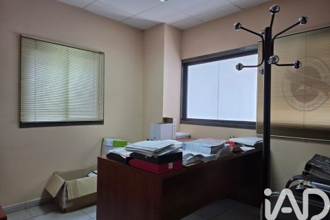 Propiedad comercial de 1128 m² en venta en Cervelló, Barcelona, Cataluña, Spain № 8465 - foto 15