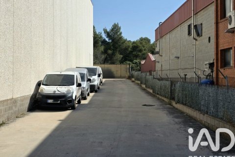 Propiedad comercial de 1128 m² en venta en Cervelló, Barcelona, Cataluña, Spain № 8465 - foto 3