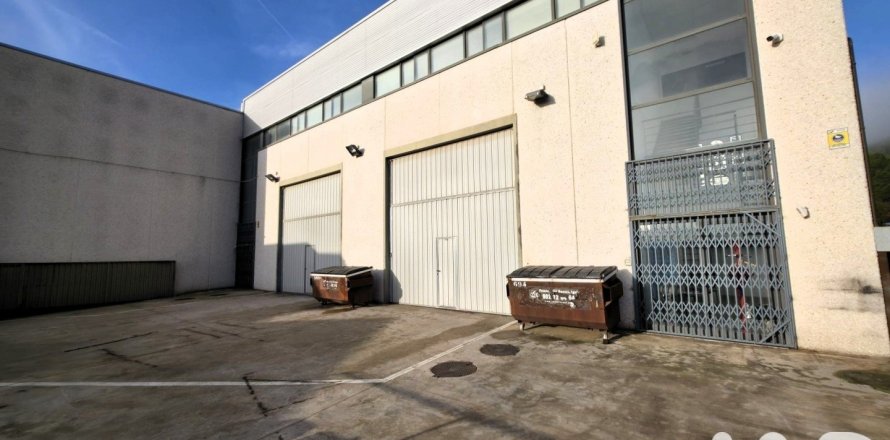 Propiedad comercial de 1128 m² en venta en Cervelló, Barcelona, Cataluña, Spain № 8465