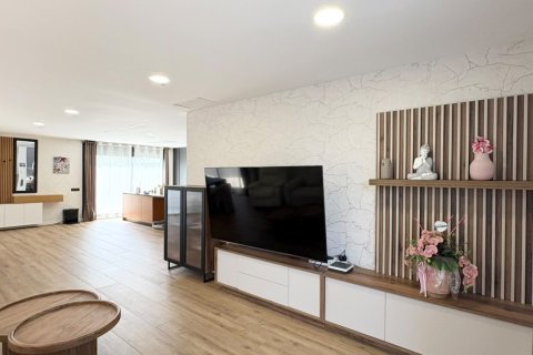 4 bedrooms house for sale in Cambrils, Tarragona, Catalonia, Spain № 8462 - photo 10