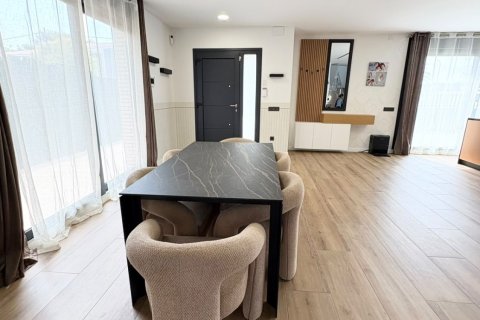 4 bedrooms house for sale in Cambrils, Tarragona, Catalonia, Spain № 8462 - photo 12