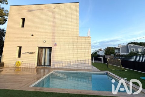 4 bedrooms house for sale in Cambrils, Tarragona, Catalonia, Spain № 8462 - photo 2