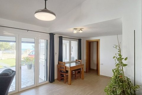Купить дом в Л'Аметлья-де-Мар, Испания с 3 спальни, 138м², № 8463 - фото 3