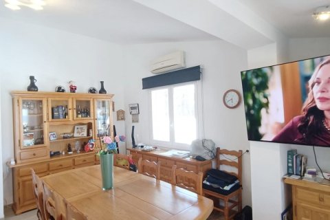 Купить дом в Л'Аметлья-де-Мар, Испания с 3 спальни, 138м², № 8463 - фото 6