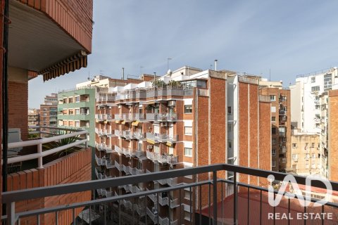 Apartamento de 2 dormitorios en venta en Barcelona, Cataluña, Spain № 8466 - foto 10