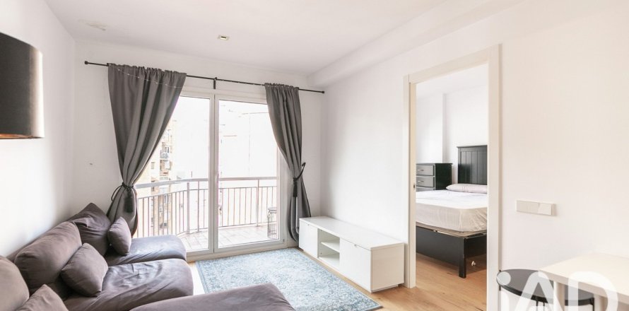 Apartamento de 2 dormitorios en venta en Barcelona, Cataluña, Spain № 8466