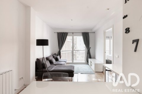 Apartamento de 2 dormitorios en venta en Barcelona, Cataluña, Spain № 8466 - foto 21
