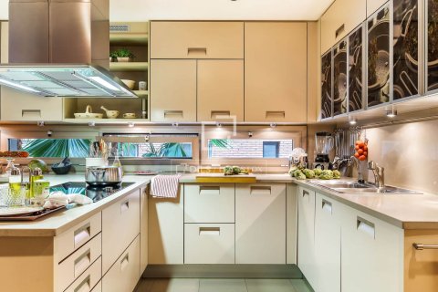 Apartamento de 5 dormitorios en venta en Barcelona, Cataluña, Spain № 4007 - foto 14