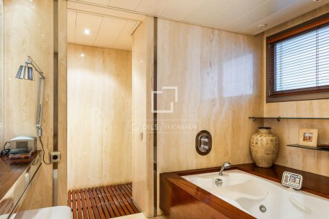 Apartamento de 5 dormitorios en venta en Barcelona, Cataluña, Spain № 4007 - foto 22
