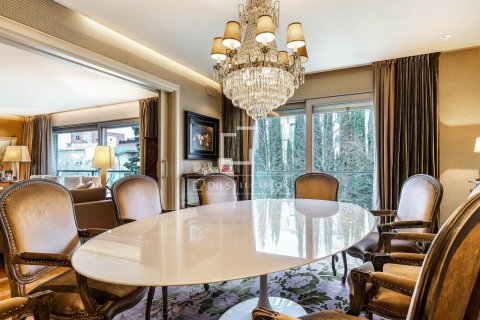 Apartamento de 5 dormitorios en venta en Barcelona, Cataluña, Spain № 4007 - foto 10