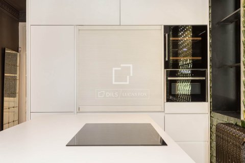 Apartamento de 2 dormitorios en venta en Barcelona, Cataluña, Spain № 4011 - foto 18