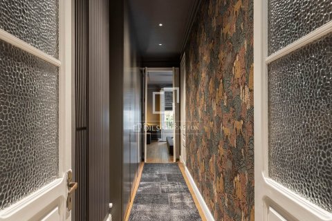 Apartamento de 2 dormitorios en venta en Barcelona, Cataluña, Spain № 4011 - foto 24