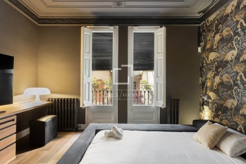Apartamento de 2 dormitorios en venta en Barcelona, Cataluña, Spain № 4011 - foto 26