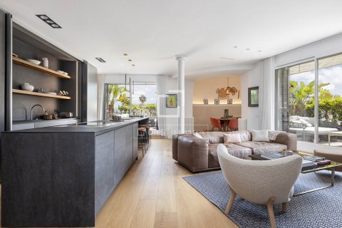 Ático de 3 dormitorios en venta en Barcelona, Cataluña, Spain № 4006