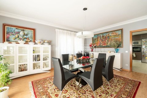 Villa de 7 dormitorios en venta en Principado De Andorra (Ninguna Poblacion Tiene C.P.), Lérida, Cataluña, Spain № 5890 - foto 5