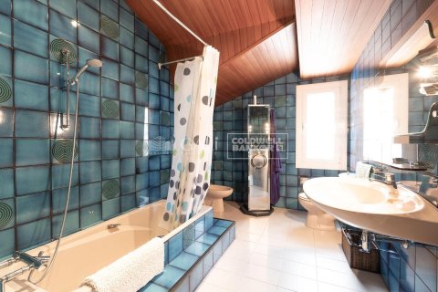 Villa de 7 dormitorios en venta en Principado De Andorra (Ninguna Poblacion Tiene C.P.), Lérida, Cataluña, Spain № 5890 - foto 14