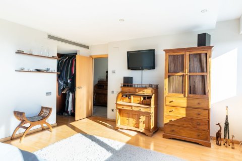 5 bedrooms apartment for sale in Barcelona, Catalonia, Spain № 1516 - photo 11