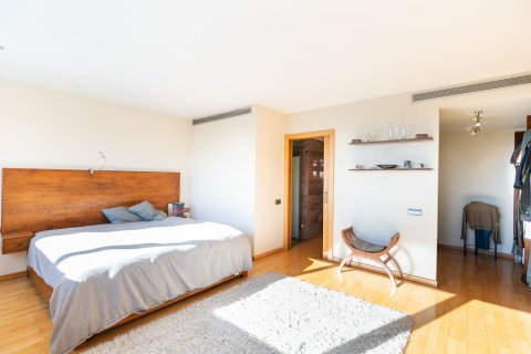 5 bedrooms apartment for sale in Barcelona, Catalonia, Spain № 1516 - photo 12