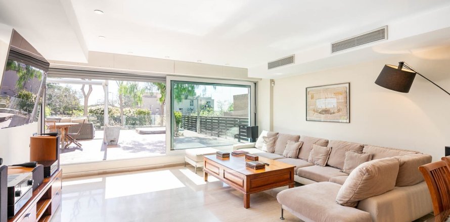 5 bedrooms apartment for sale in Barcelona, Catalonia, Spain № 1516