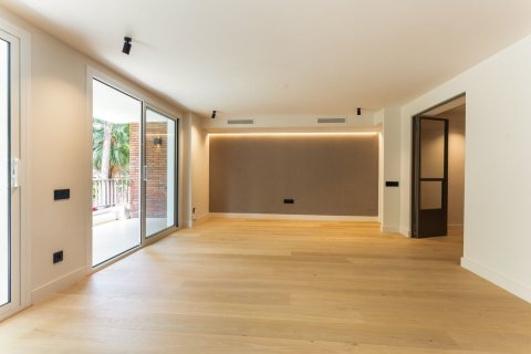 5 bedrooms apartment for sale in Barcelona, Catalonia, Spain № 1518 - photo 6