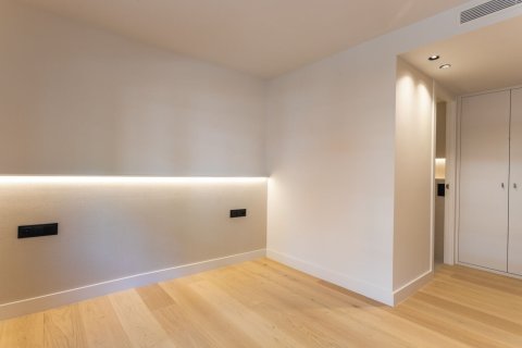 5 bedrooms apartment for sale in Barcelona, Catalonia, Spain № 1518 - photo 24
