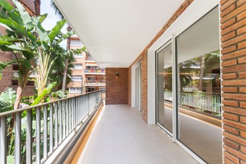 5 bedrooms apartment for sale in Barcelona, Catalonia, Spain № 1518 - photo 4