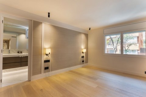 5 bedrooms apartment for sale in Barcelona, Catalonia, Spain № 1518 - photo 17