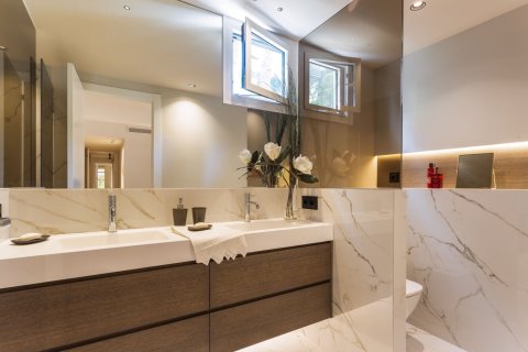 5 bedrooms apartment for sale in Barcelona, Catalonia, Spain № 1518 - photo 21