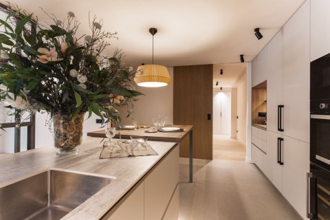 5 bedrooms apartment for sale in Barcelona, Catalonia, Spain № 1518 - photo 12